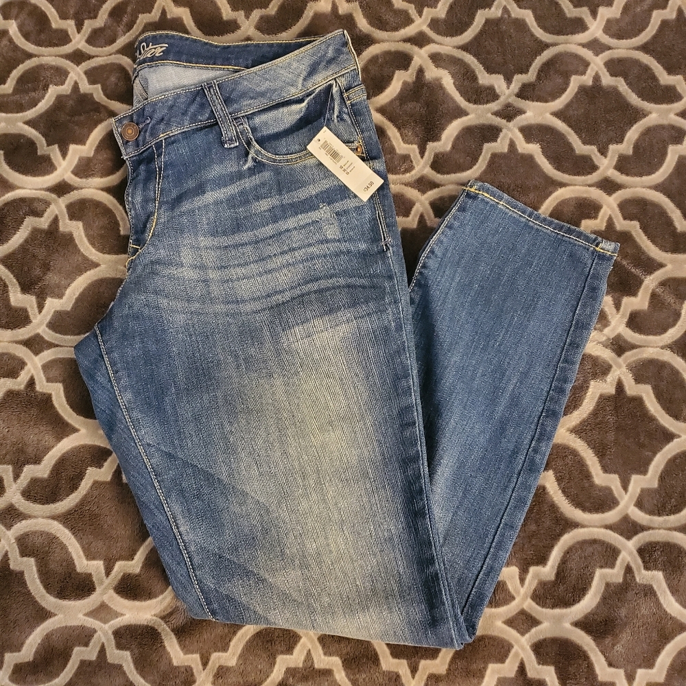 Old Navy Rockstar low rise jeans